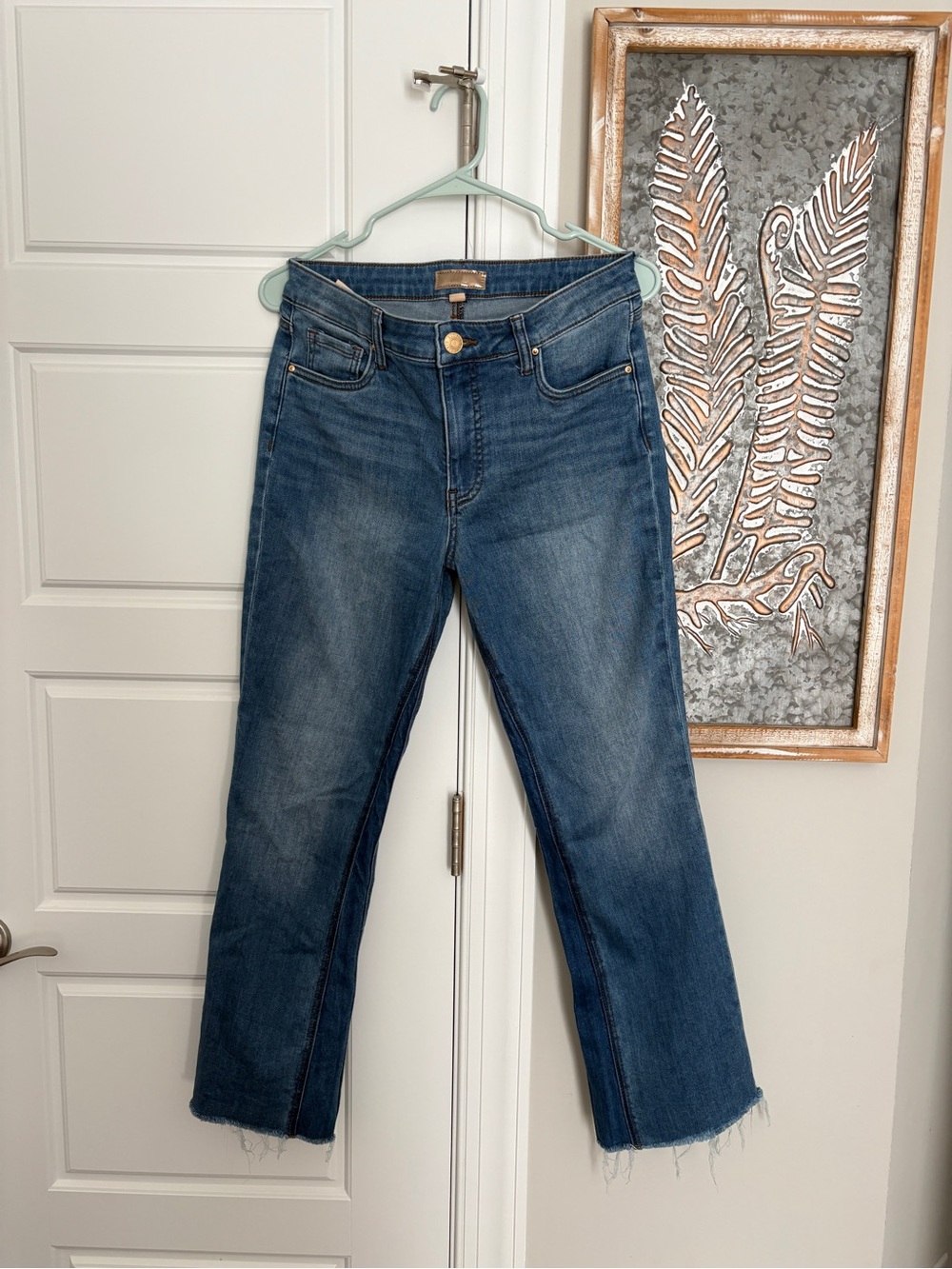 Kut from the Kloth Kelsey Medium Blue Straight-Leg Jeans